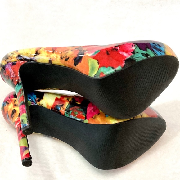 Steve Madden NALA Stiletto High Heel Patent Leather platform Pumps Sz 9.5 - Picture 10 of 16